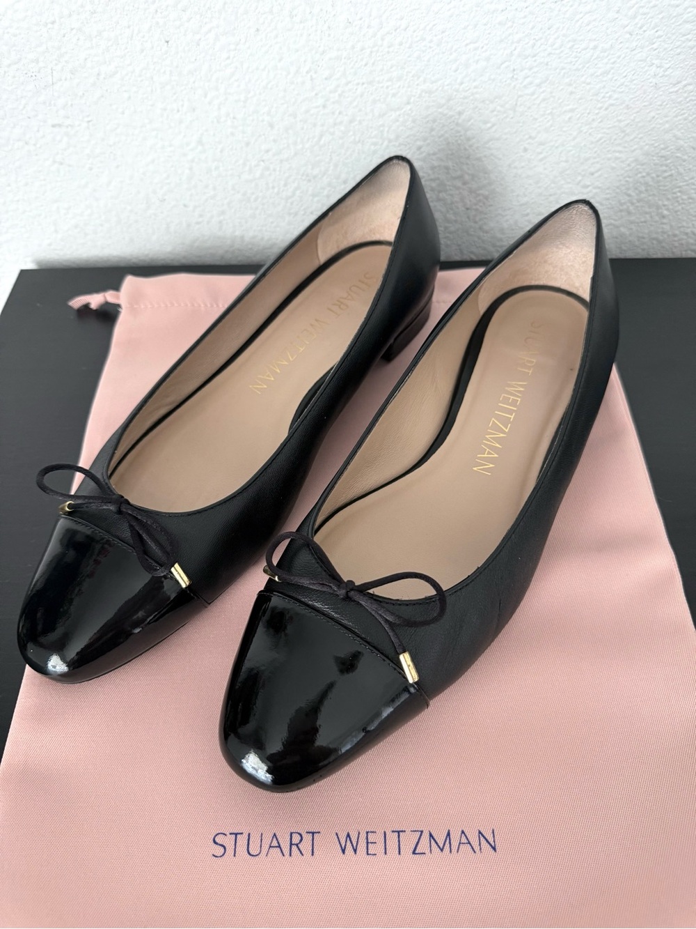 Stuart Weitzman Sleek Cap Toe Bow Leather Flats